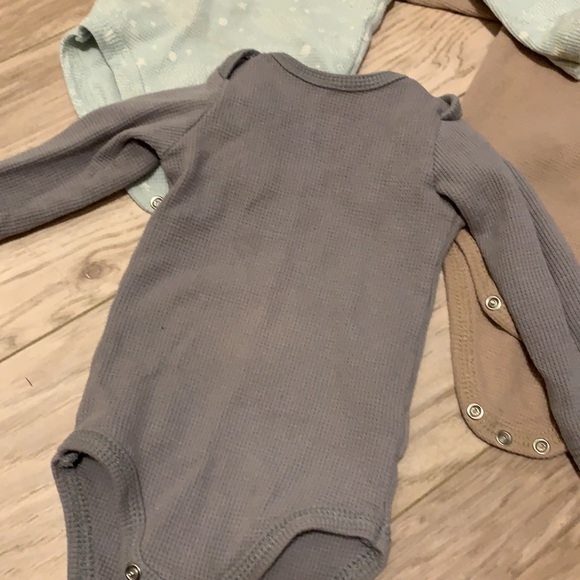 3 x baby thermal onesies 6-9 month - Picture 3 of 5